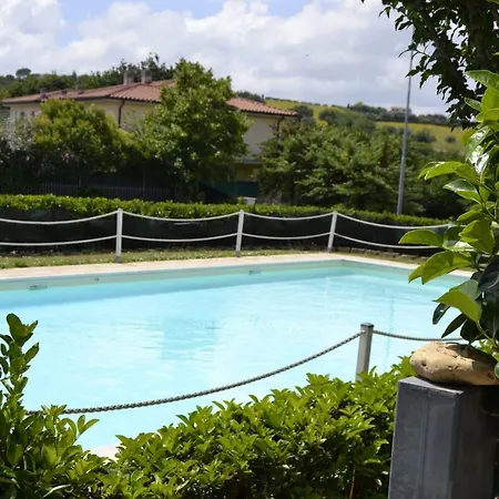 Holiday home Gugliormella